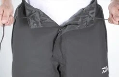 Daiwa DW-3423 Rainmax Hyper Light Loft Winter Suit - High-Performance Fishing Gear -FishCandy Geschaft daiwa dw 3523 rainmax winter suit detail5 1