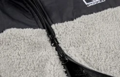 Jackall Windproof Fishing Fleece Jacket - Thermal Outerwear 11 Jackall Windproof Fishing Fleece Jacket - Thermal Outerwear -FishCandy Geschaft jackall fleece jacket detail1